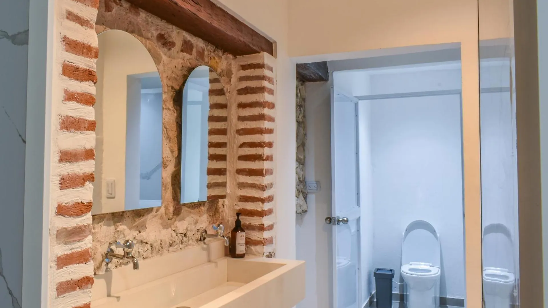 Casa Helena Hostel Cartagena Colombia